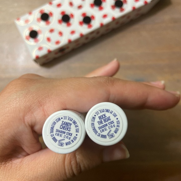 Kylie Cosmetics Sailor Collection - Shadow Stick - Picture 11 of 12